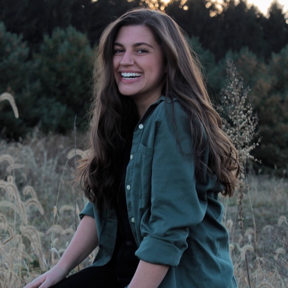 Meet your Posher, Mikenna - Picture 1 of 1